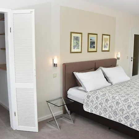 Apartment Ferienwohnung Alt Ruppin